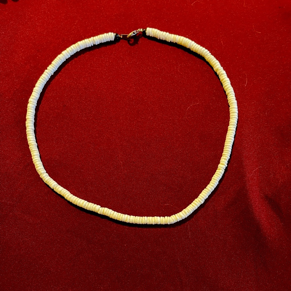 ❤️NWOT❤️unisex smooth puka shell choker necklace❤️